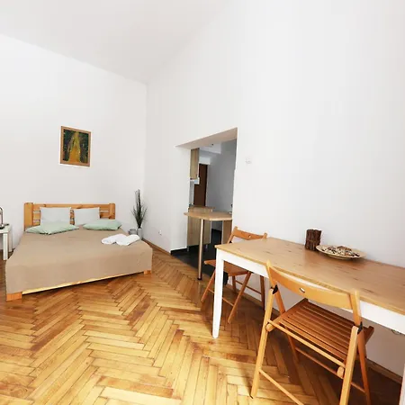 Dom Sapiehy Apart Otel